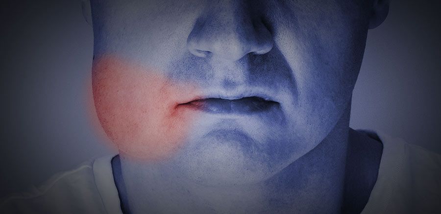 İmplant Sonrası Şişlik Ve Ağrının Iyileşme Sürecindeki Rolünü Anlatan Bir Görsel.